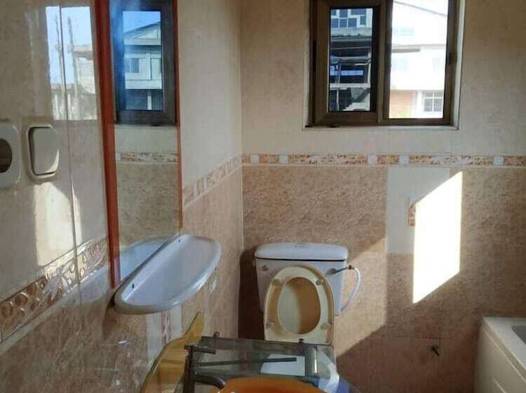 هتل Apple Royal Lodge