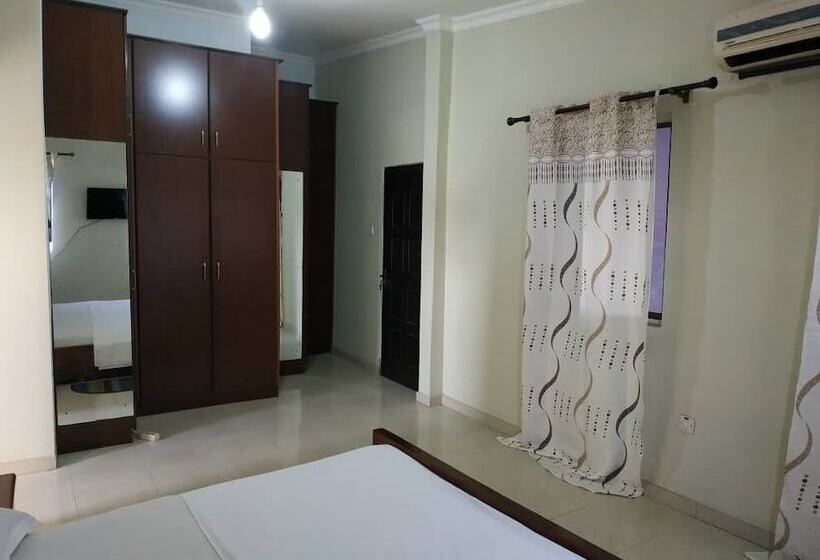 هتل Apple Royal Lodge