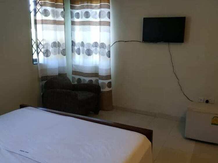 هتل Apple Royal Lodge