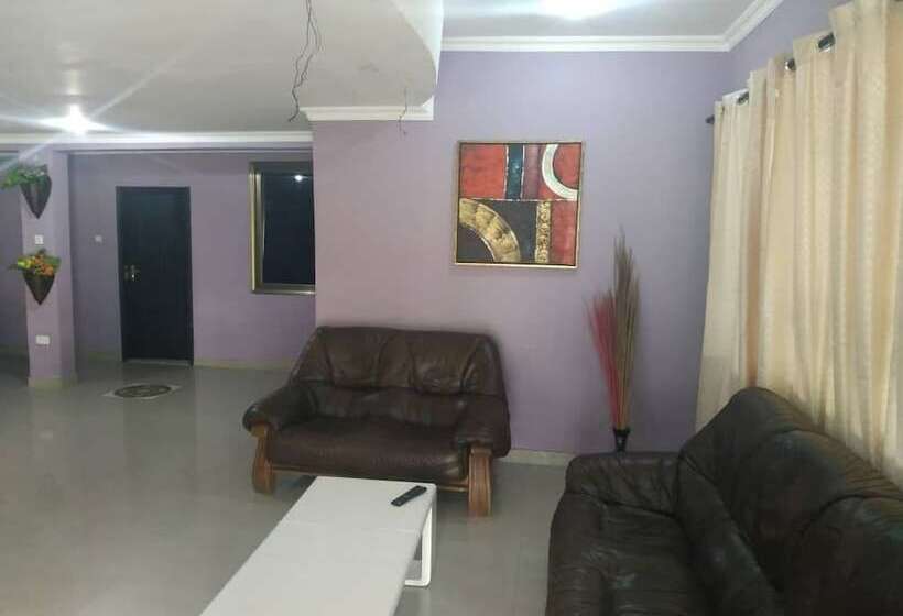 هتل Apple Royal Lodge