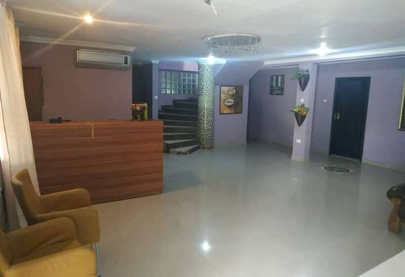 هتل Apple Royal Lodge