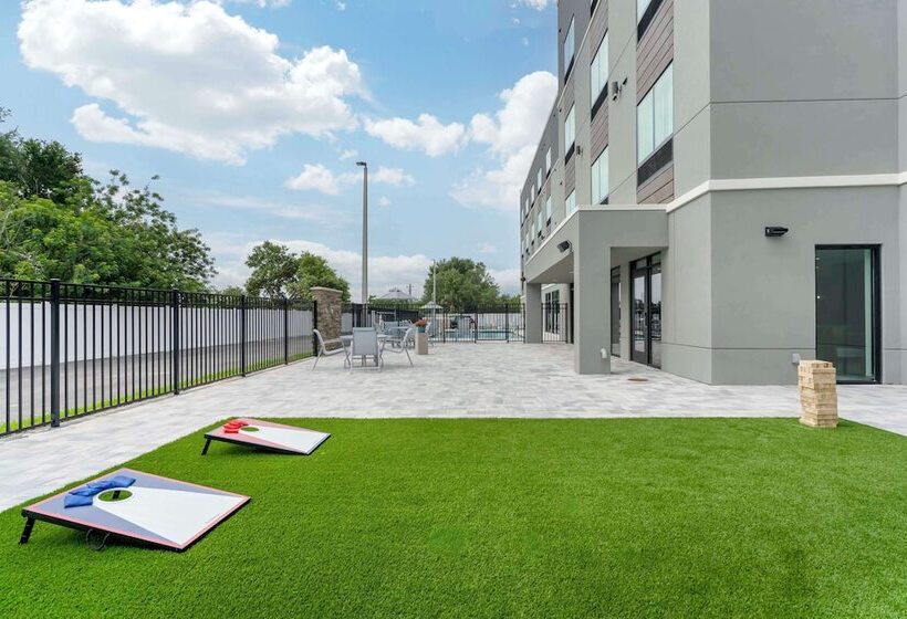 فندق Best Western Plus Winter Haven Inn & Suites