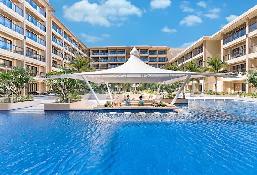 בית מלון כפרי Henann Park Resort