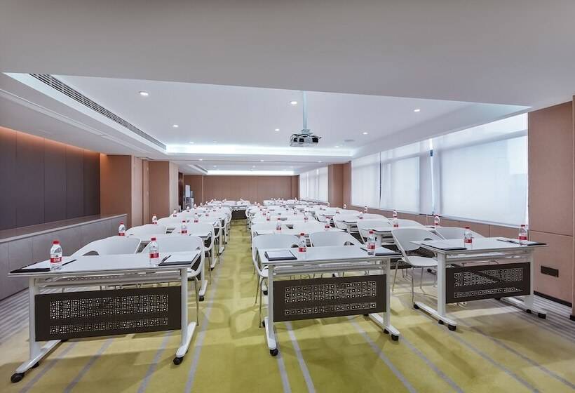 هتل Ibis Styles Suzhou Sports Center