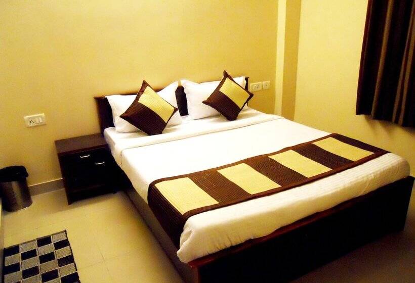 Отель Jaipur Residences 1