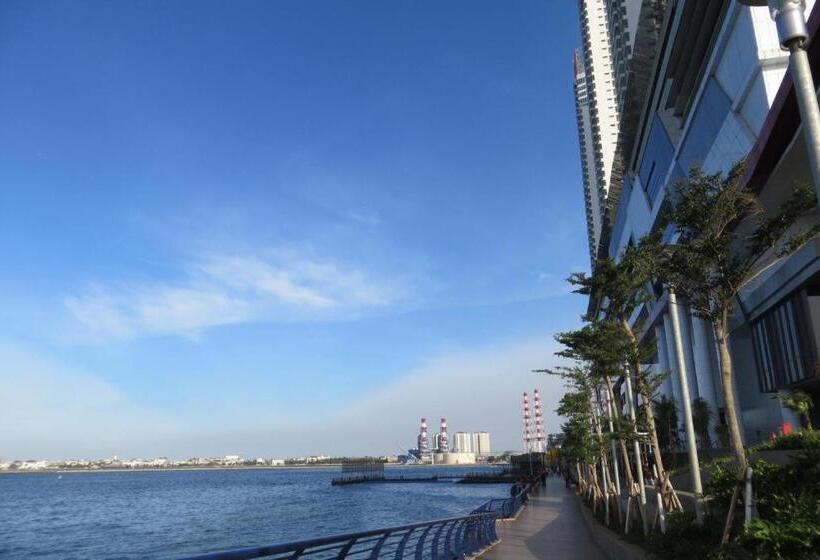 בית מלון כפרי Mutiara Kota Tua