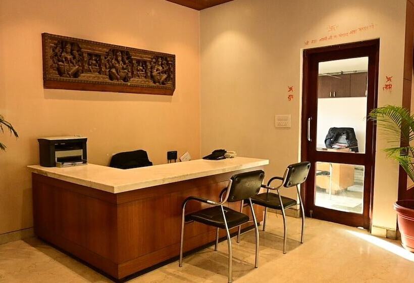 فندق Regency Square