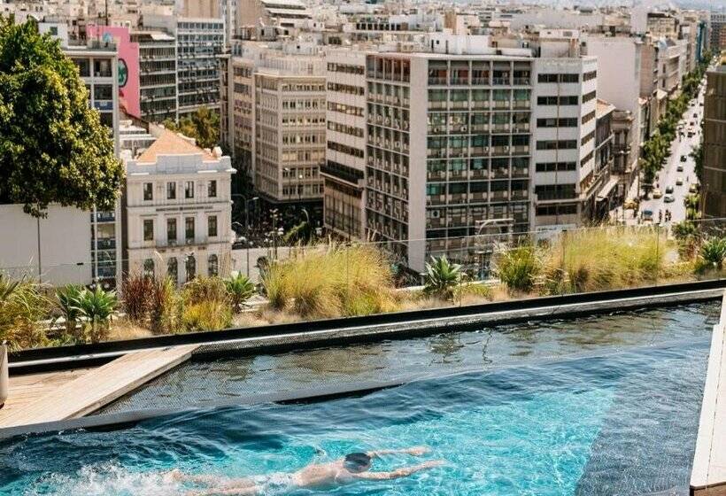 Skylark, Aluma Hotel & Resort