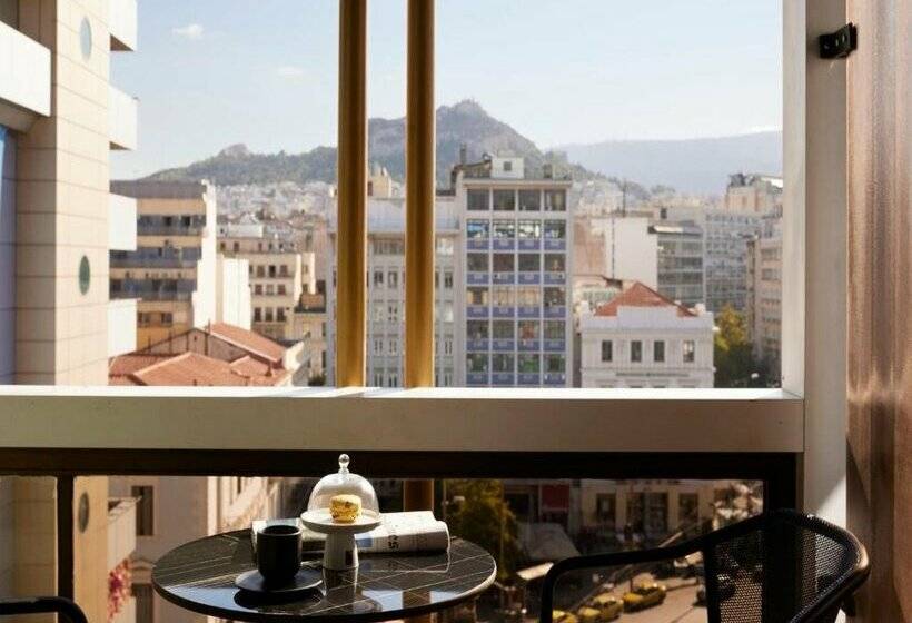 Skylark, Aluma Hotel & Resort