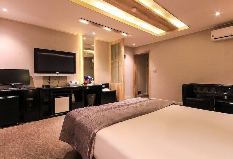 모텔 Daegu Dongdaegu Station 10th Street