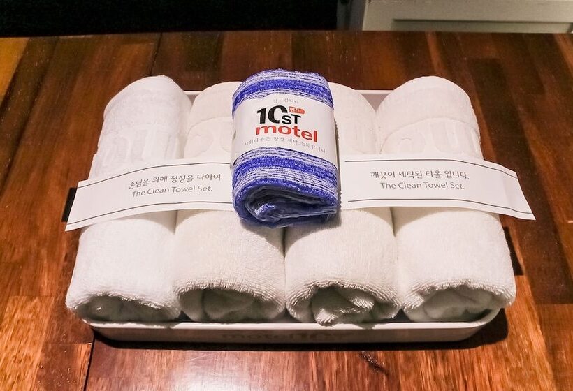 모텔 Daegu Dongdaegu Station 10th Street