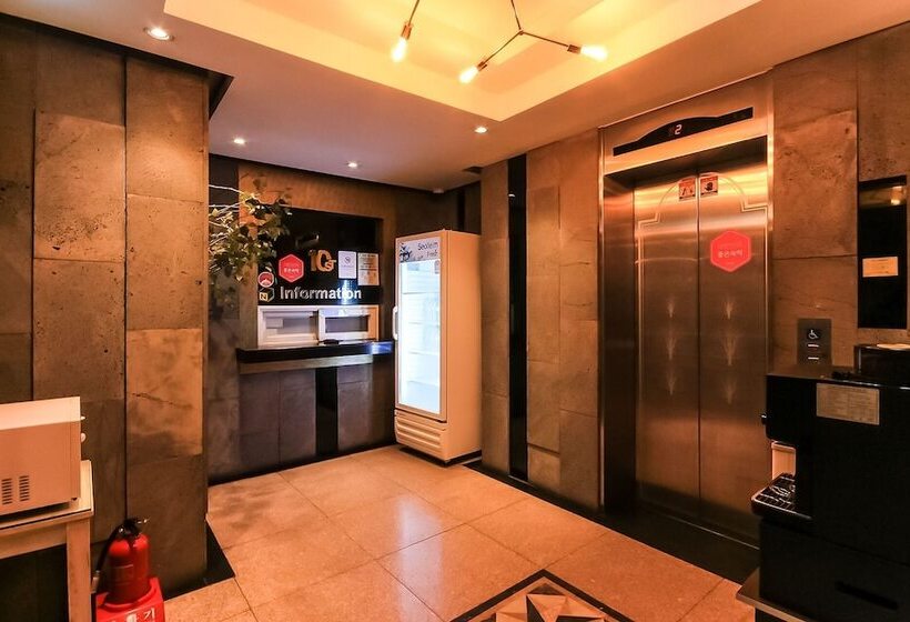 모텔 Daegu Dongdaegu Station 10th Street