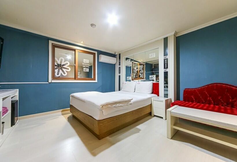 모텔 Daegu Gyeongbukdae Young