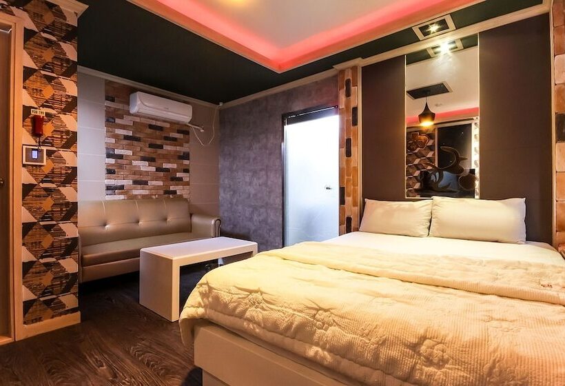 Мотель Daegu North Bus Station Ten