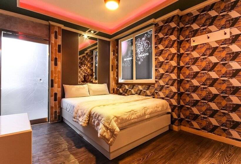 Мотель Daegu North Bus Station Ten