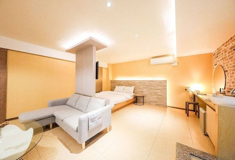 Мотель Daegu Seongseo Owall