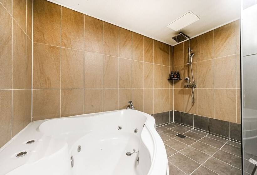 Мотель Daegu Seongseo Owall