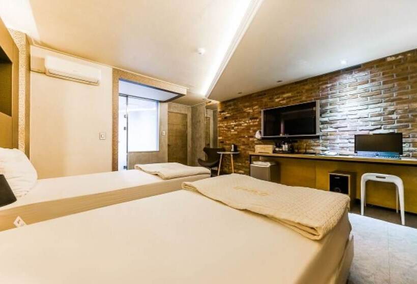 Мотель Daegu Seongseo Owall