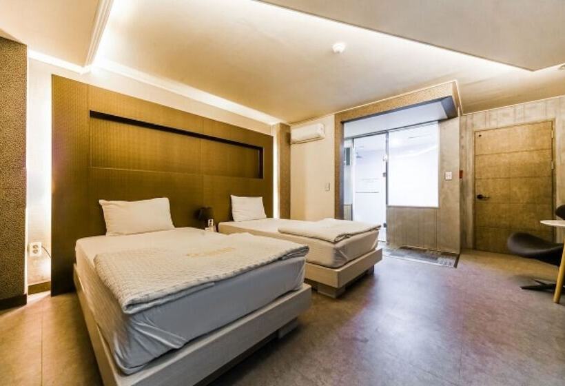 Мотель Daegu Seongseo Owall