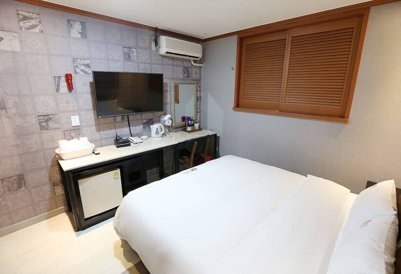 모텔 Daejeon Dunsan Rodeo