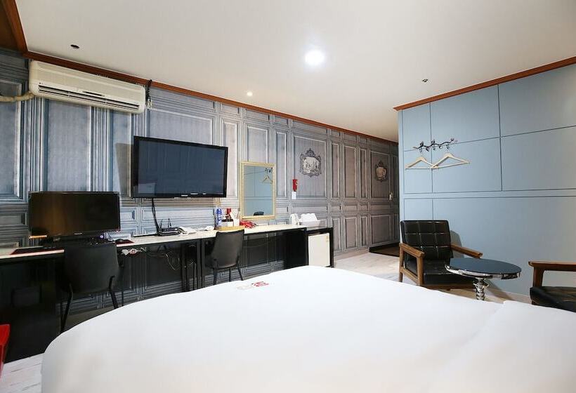 모텔 Daejeon Dunsan Rodeo