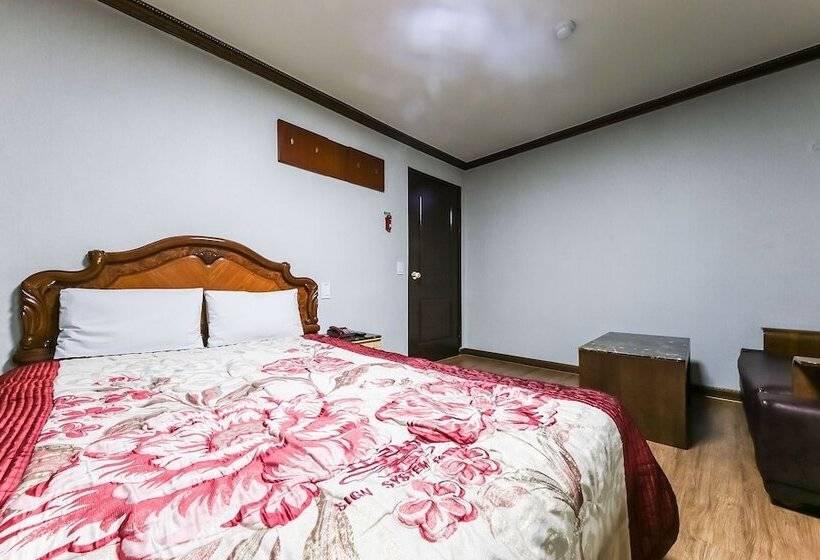 모텔 Daejeon Yuseong Hotel 141