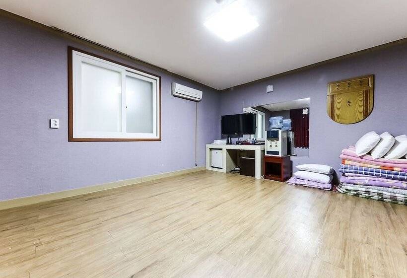 모텔 Daejeon Yuseong Hotel 141