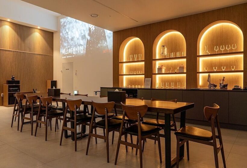 모텔 Daejeon Yuseong Hotel 141