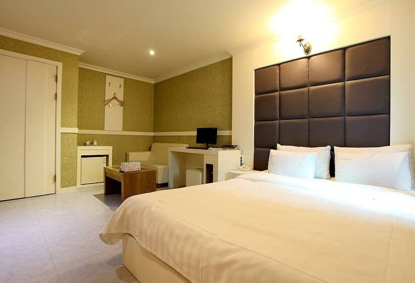 モーテル Guri Film 372