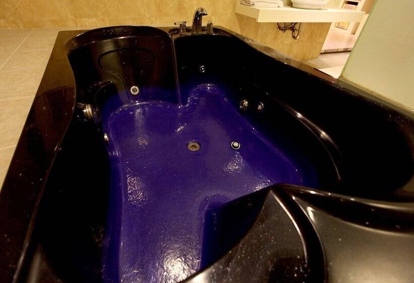 モーテル Guri Film 372