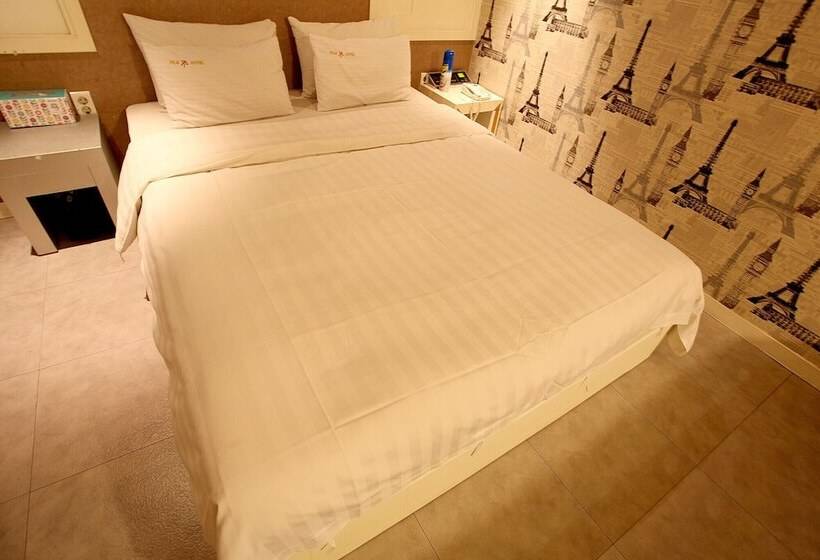 モーテル Guri Film 372