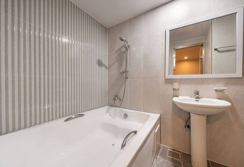 מוטל Guri Newcastle