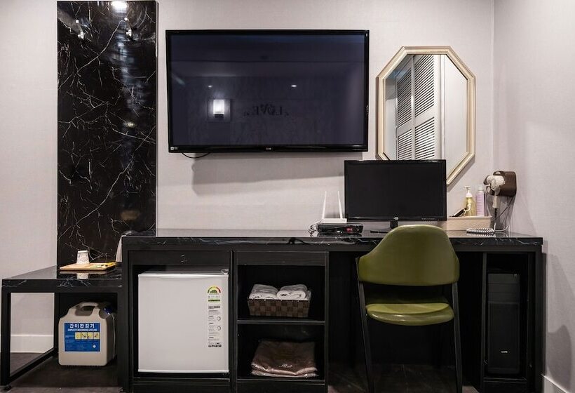 מוטל Guri Newcastle