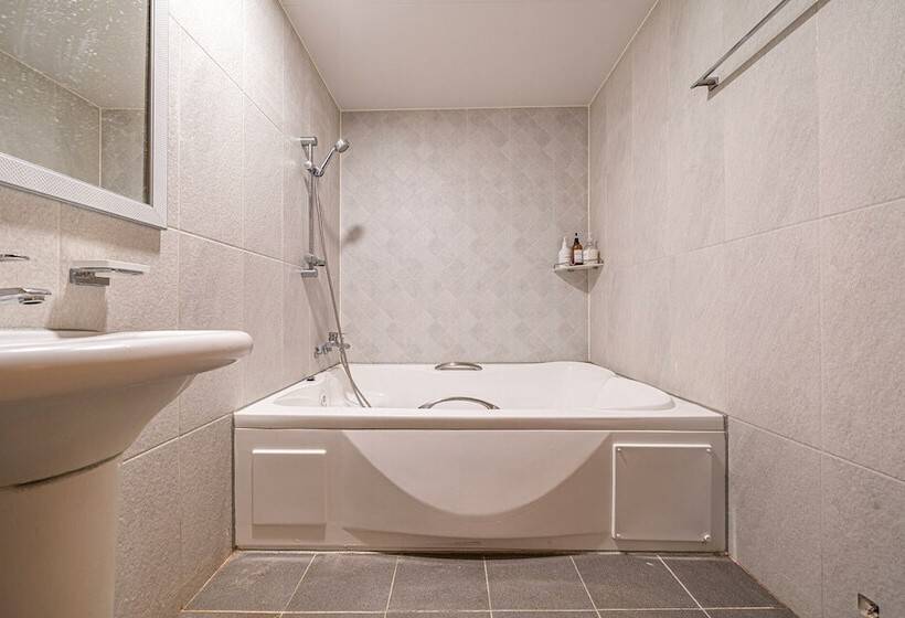 מוטל Guri Newcastle