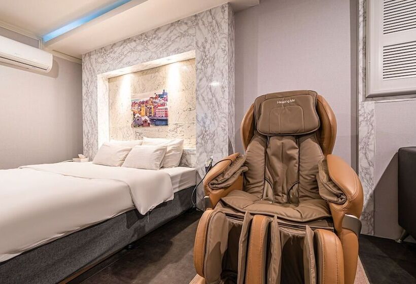 מוטל Guri Newcastle