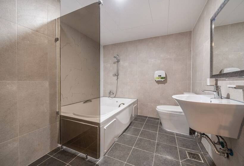 מוטל Guri Newcastle