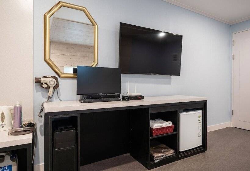 מוטל Guri Newcastle