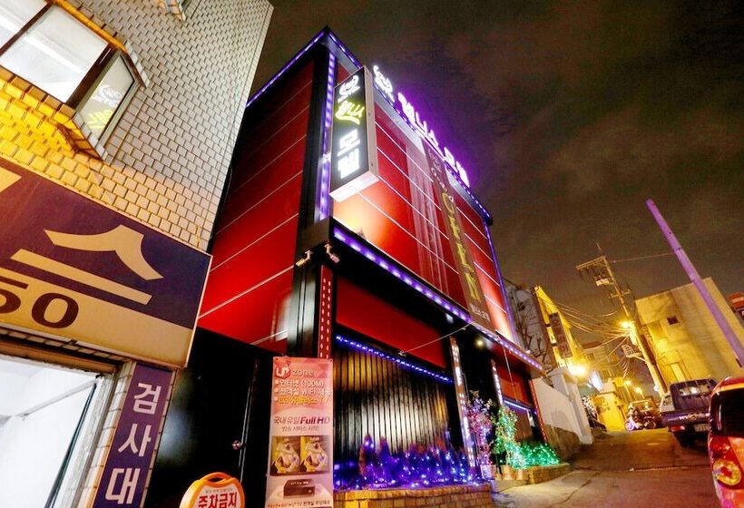 מוטל Gwangmyeong Wellness