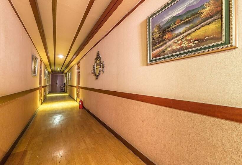Motel Hapjeong Seowonjang