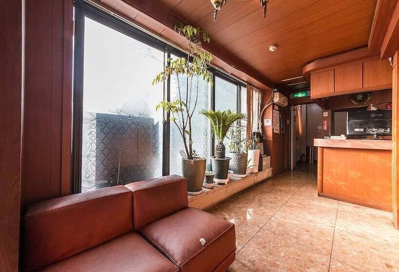 Motel Hapjeong Seowonjang