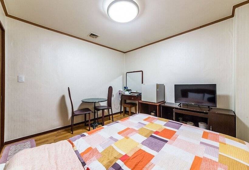 Motel Hapjeong Seowonjang