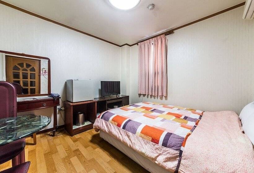 Motel Hapjeong Seowonjang