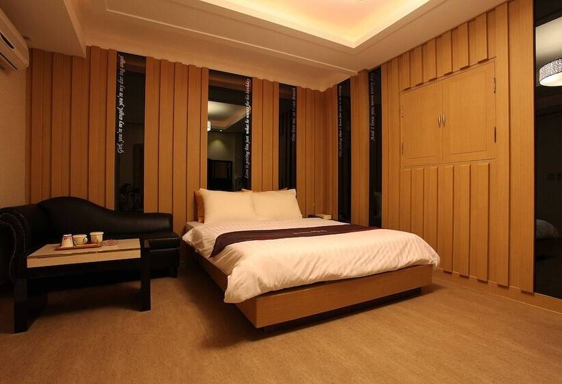 فندق على الطريق Jamsil Money