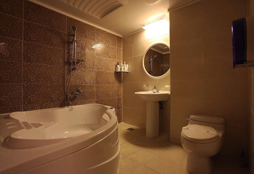 فندق على الطريق Jamsil Money