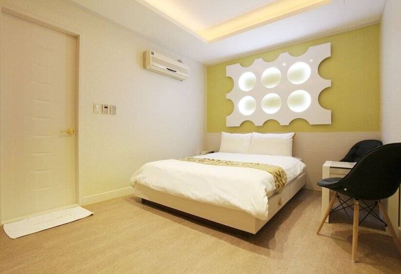 فندق على الطريق Jamsil Money