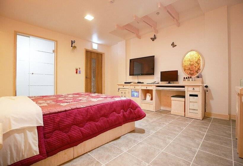 מוטל Sejong Feel Drive-in