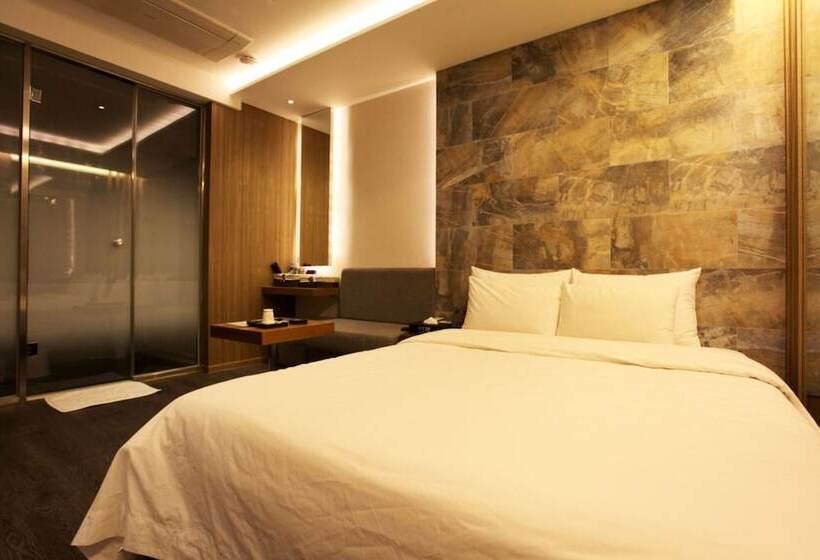 Motel Seoul National University Station Dam