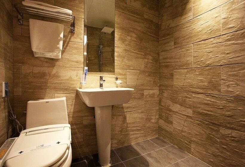 Motel Seoul National University Station Dam