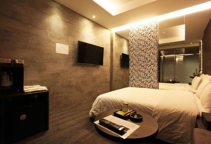 Motel Seoul National University Station Dam