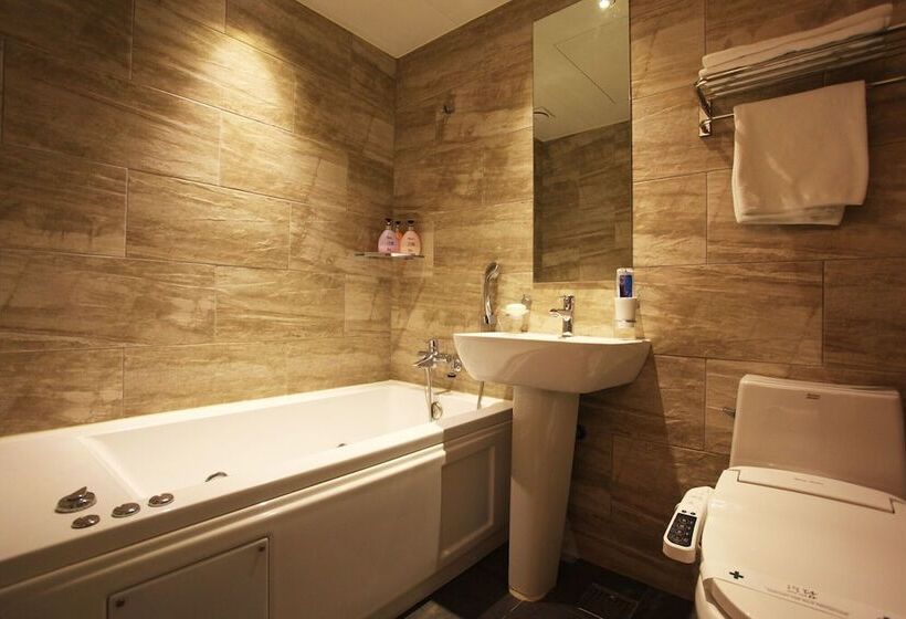 Motel Seoul National University Station Dam